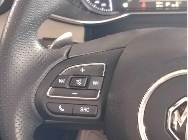 Car image 27