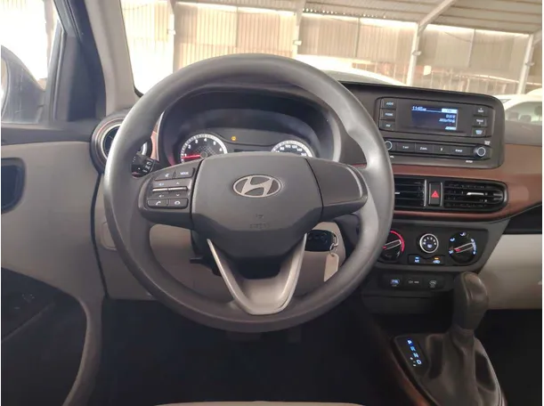 Car image 20